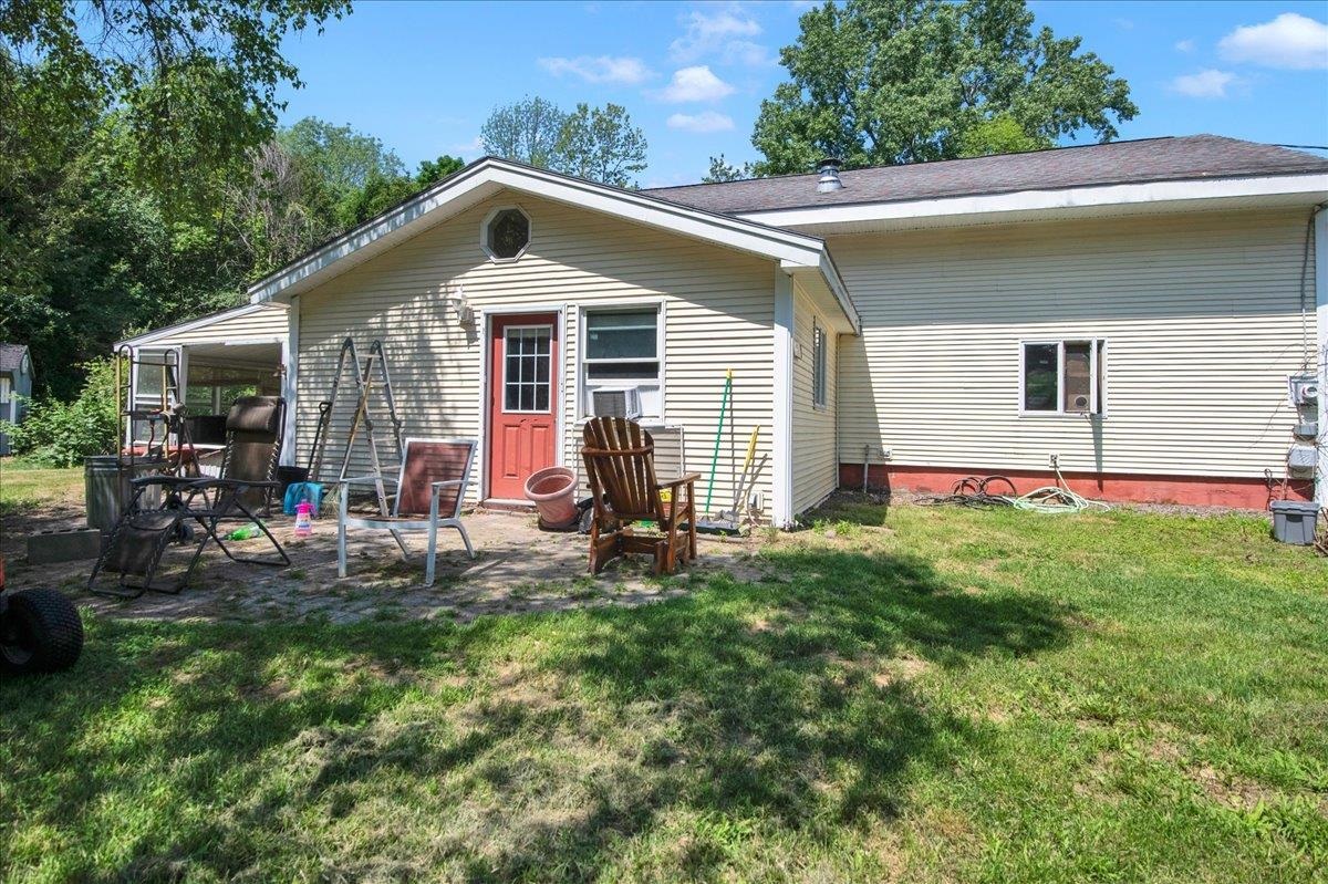 25 Ferry Road South Hero, VT 05486 - Photo 3 of 32 Gallery Image 3