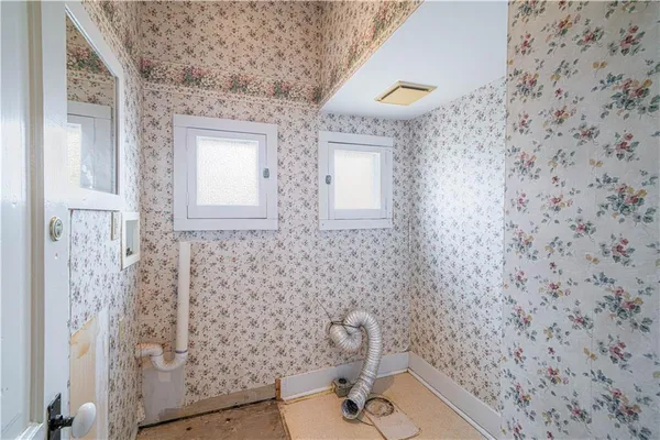 $249,900 | 610 North 8th Street, St. Joseph, MO 64501