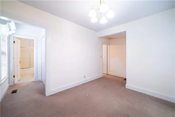 $249,900 | 610 North 8th Street, St. Joseph, MO 64501