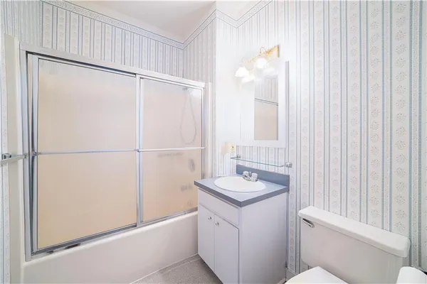 $249,900 | 610 North 8th Street, St. Joseph, MO 64501