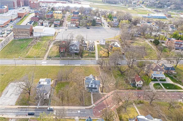 $249,900 | 610 North 8th Street, St. Joseph, MO 64501