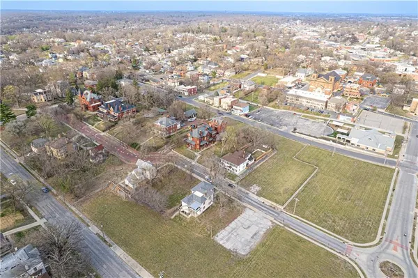 $249,900 | 610 North 8th Street, St. Joseph, MO 64501