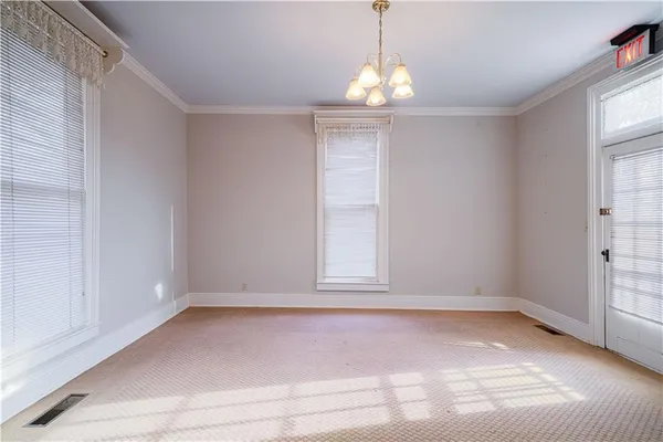 $249,900 | 610 North 8th Street, St. Joseph, MO 64501