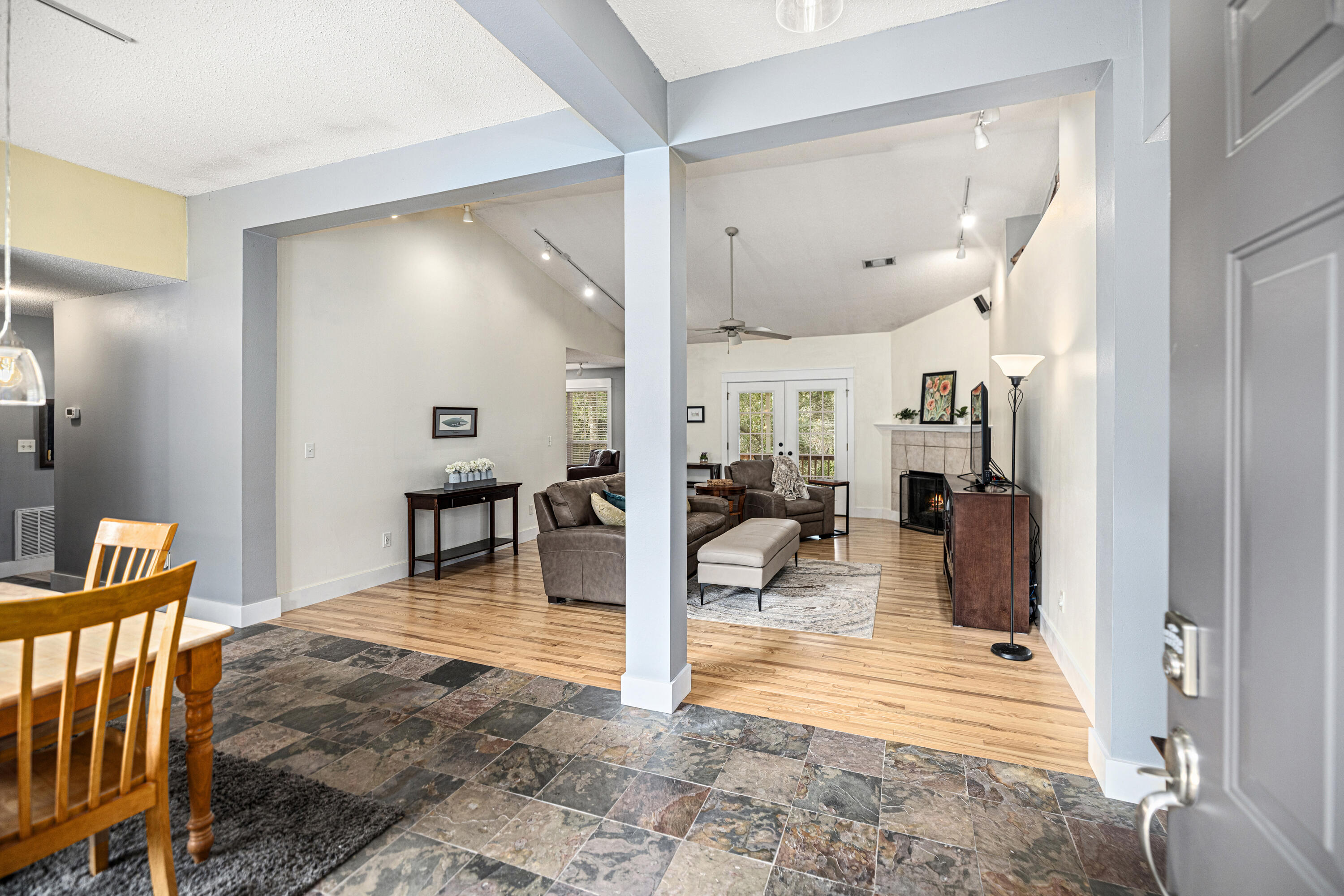 1674 Northridge Road Niceville, FL 32578 - Photo 12 of 82 1674NorthridgeRd-Niceville-FL-033