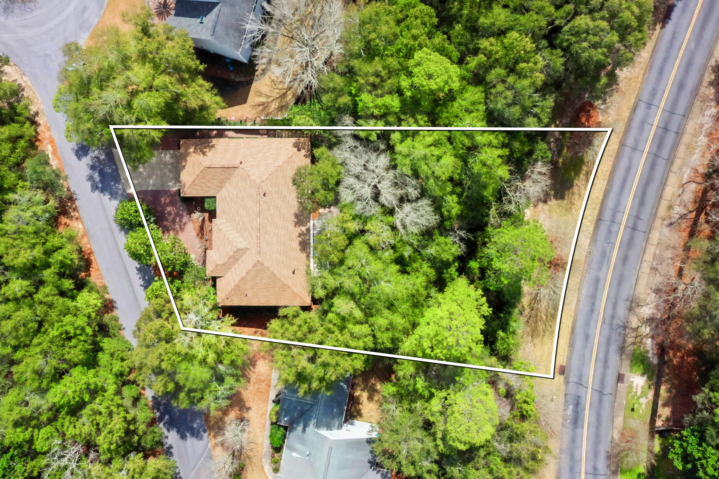 1674 Northridge Road Niceville, FL 32578 - Photo 3 of 81 1674NorthridgeRd-Niceville-FL-013