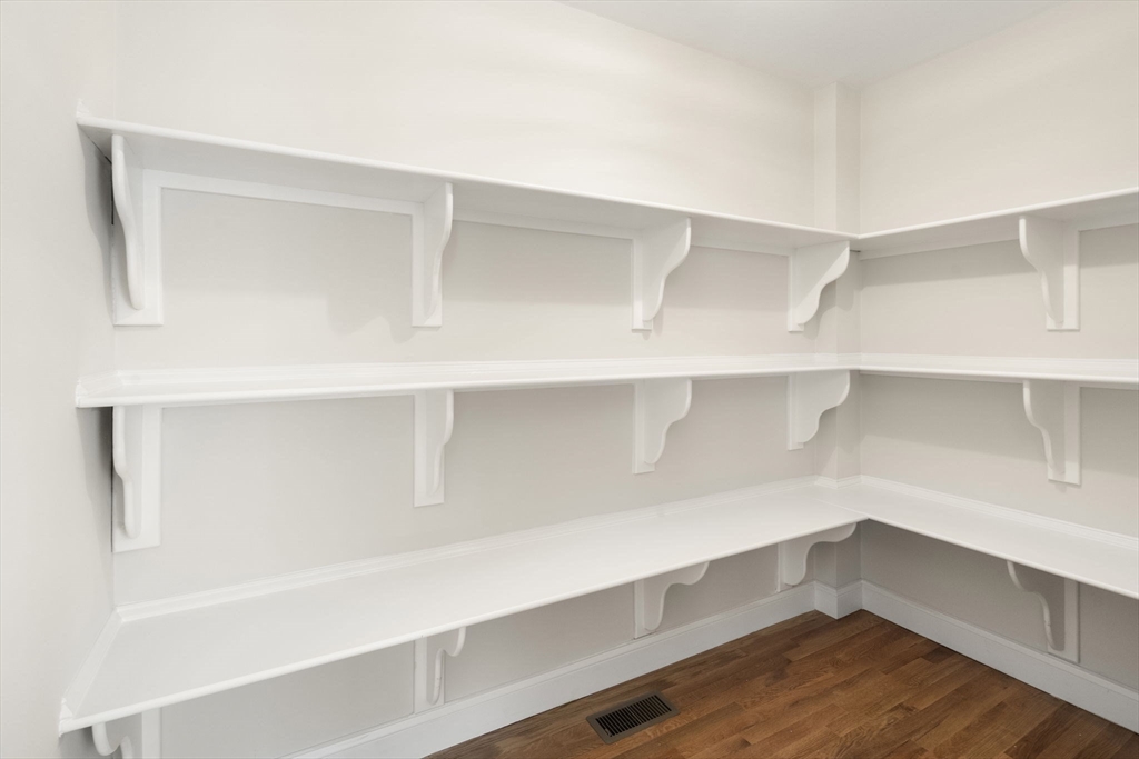 9 Talbot Road Hingham, MA 02043 - Photo 10 of 24