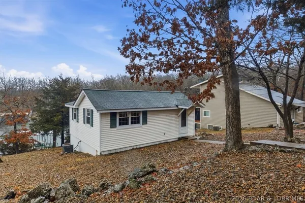 $180,000 | 159 El Lago Circle, Climax Springs, MO 65324
