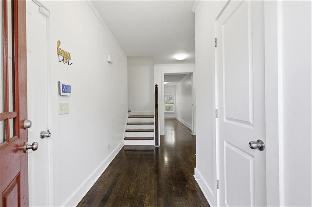 1076 North Village Drive Decatur, GA 30032 - Photo 6 of 30