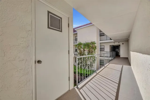 $550,000 | 535 North Interlachen Avenue, Unit 203, Winter Park, FL 32789