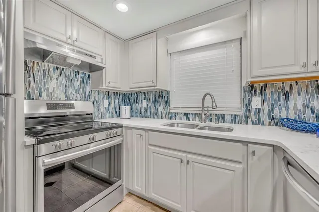 $550,000 | 535 North Interlachen Avenue, Unit 203, Winter Park, FL 32789