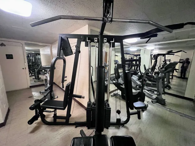 $2,695 | 6033 North Sheridan Road, Unit 8G, Chicago, IL 60660