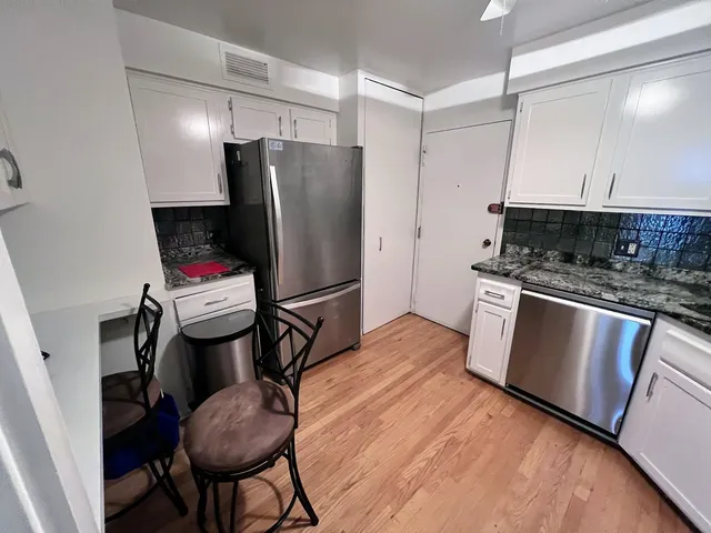 $2,695 | 6033 North Sheridan Road, Unit 8G, Chicago, IL 60660