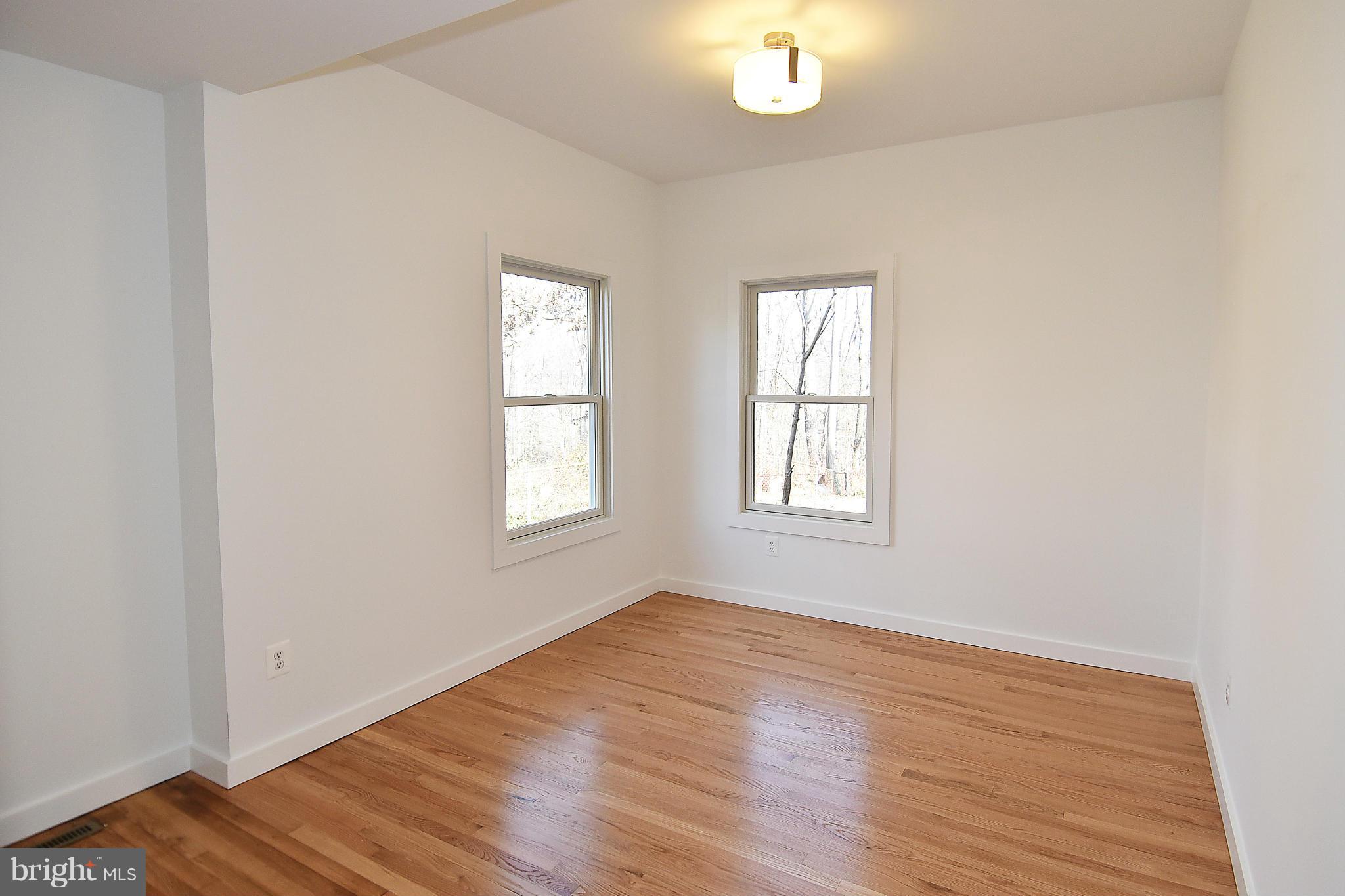 6913 Quander Road Alexandria, VA 22307 - Photo 11 of 30 Bedroom (Master)