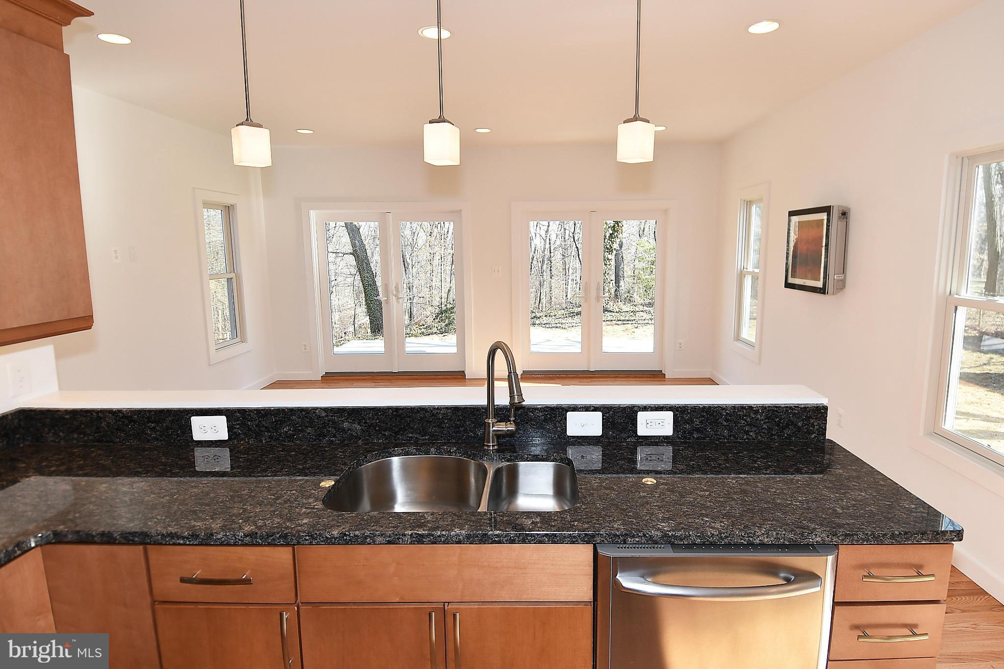 6913 Quander Road Alexandria, VA 22307 - Photo 17 of 30 Interior (General)