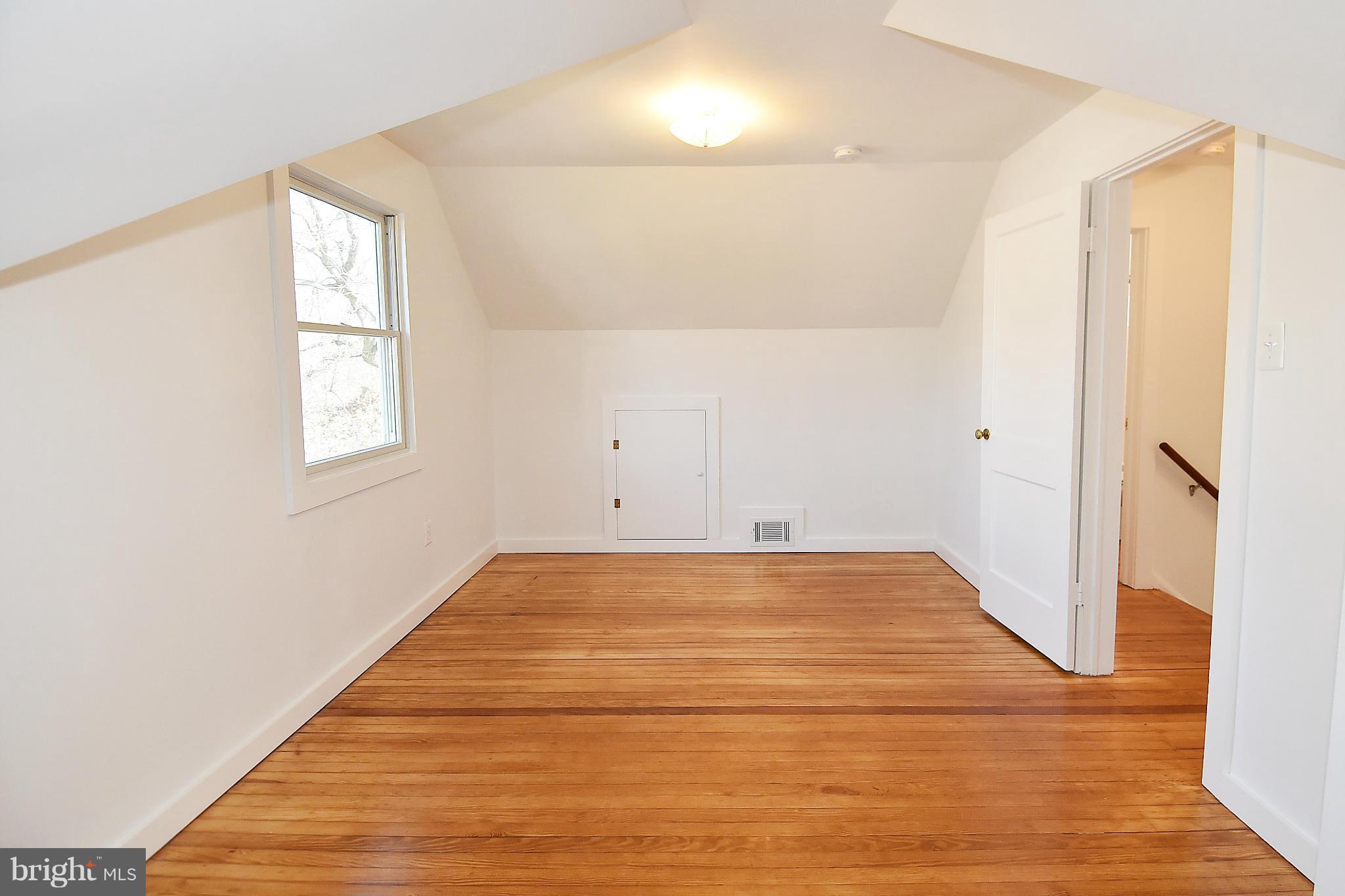 6913 Quander Road Alexandria, VA 22307 - Photo 24 of 30 upstairs bedroom