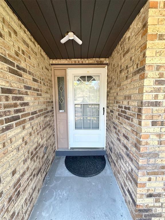5061 Barnegat Point Road Orlando, FL 32808 - Photo 2 of 33 a view of room with window