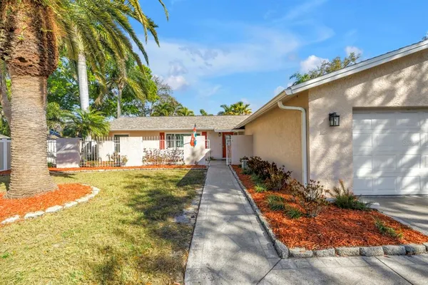 $579,000 | 10761 125th Avenue, Largo, FL 33778