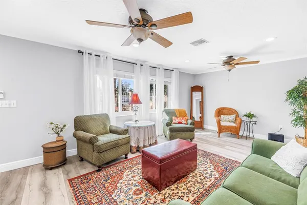 $579,000 | 10761 125th Avenue, Largo, FL 33778