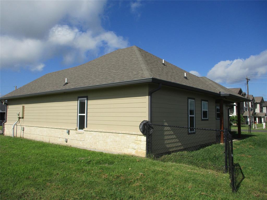117 Mill Street Emory, TX 75440 - Photo 6 of 29