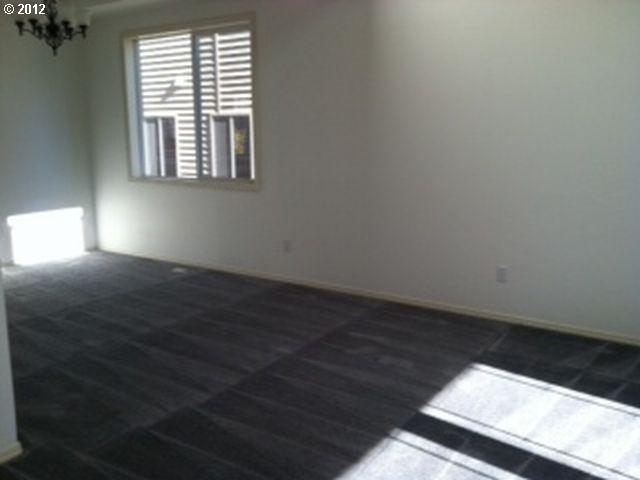 14081 Southwest Viewpoint Court Portland, OR 97224 - Photo 3 of 10 Gallery Image 3