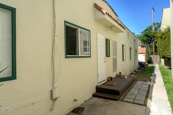 $1,199,000 | 407 South Verdugo Road, Glendale, CA 91205