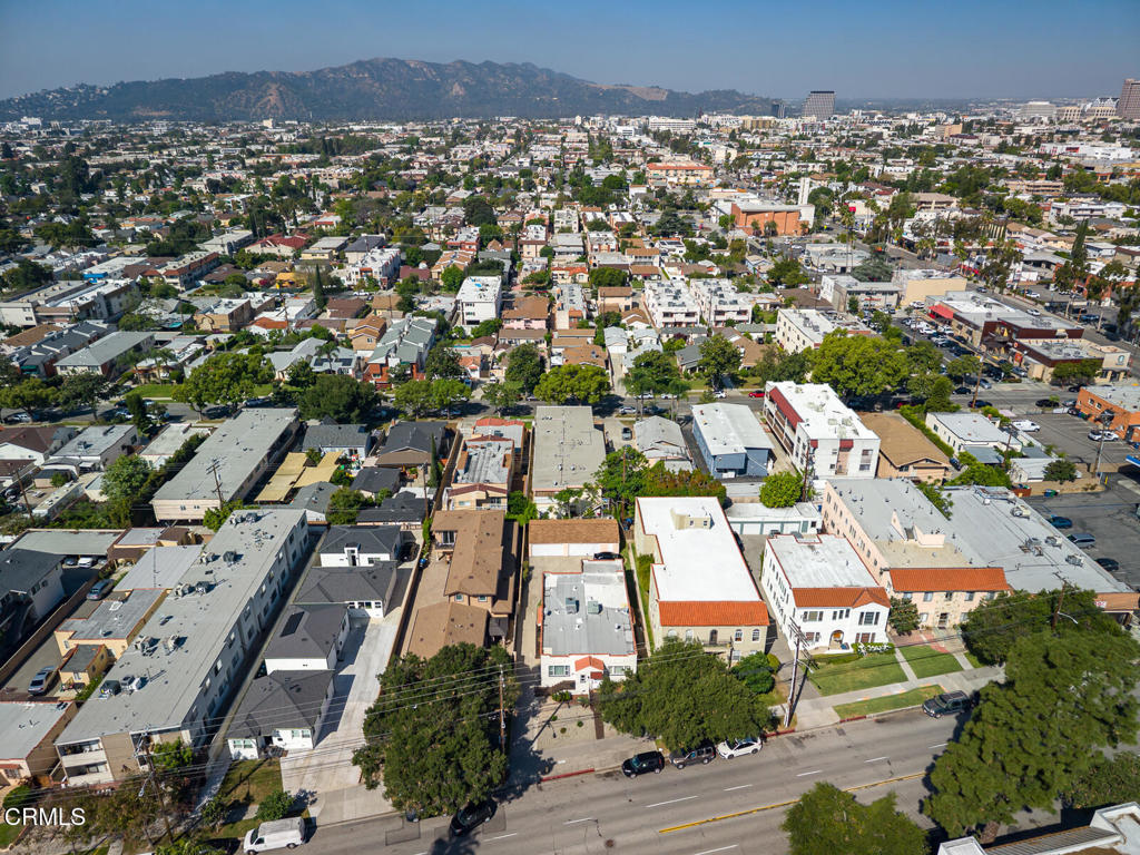 407 South Verdugo Road Glendale, CA 91205 - Photo 19 of 44 017_407 S Verdugo Rd_GYP-MLS