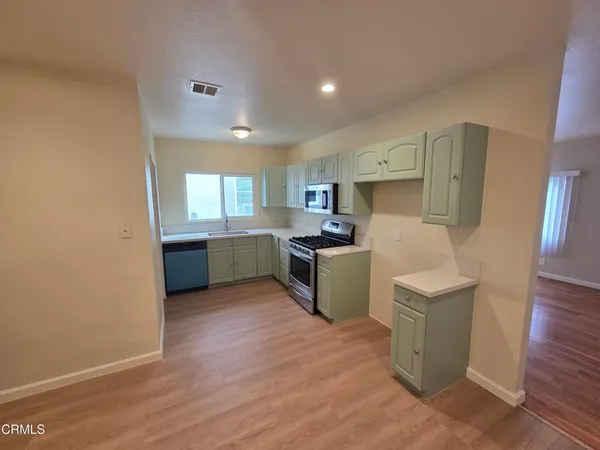 $1,199,000 | 407 South Verdugo Road, Glendale, CA 91205