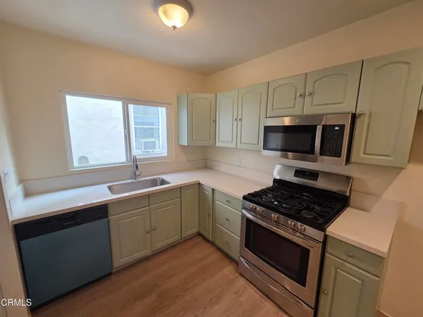 $1,199,000 | 407 South Verdugo Road, Glendale, CA 91205
