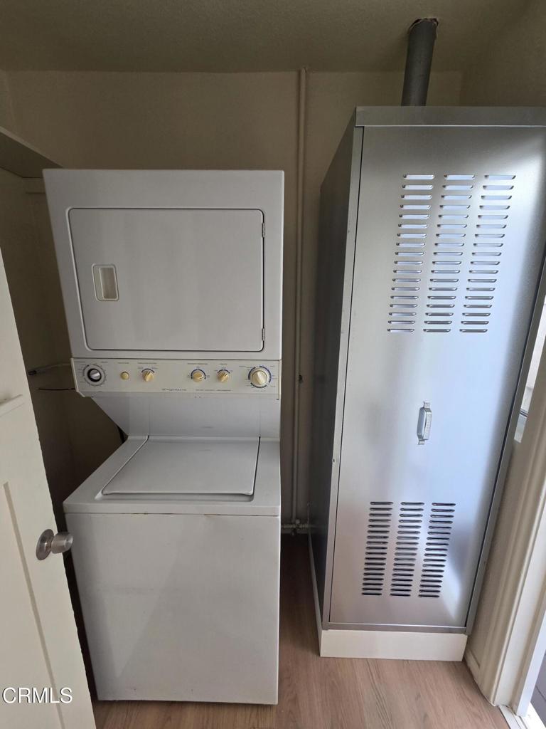 407 South Verdugo Road Glendale, CA 91205 - Photo 33 of 44 washer