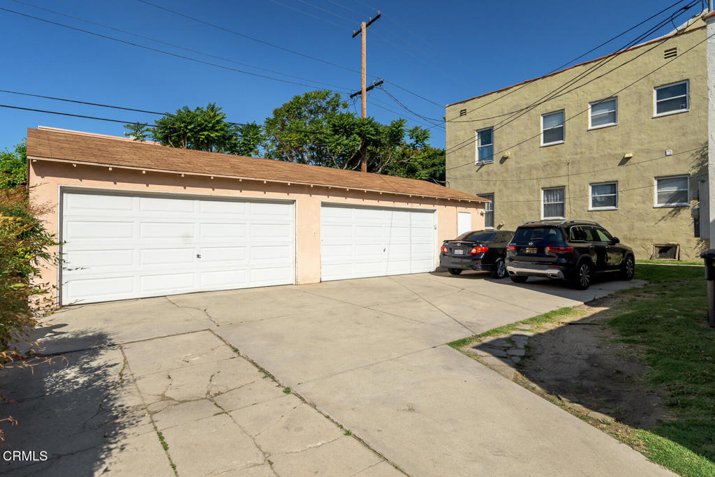 407 South Verdugo Road Glendale, CA 91205 - Photo 9 of 44 012_407 S Verdugo Rd_GYP-MLS