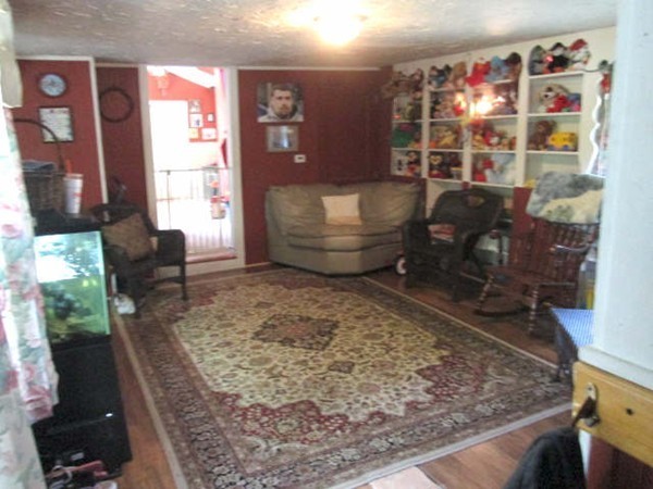 21 Wenham Road Carver, MA 02330 - Photo 3 of 11 Gallery Image 3