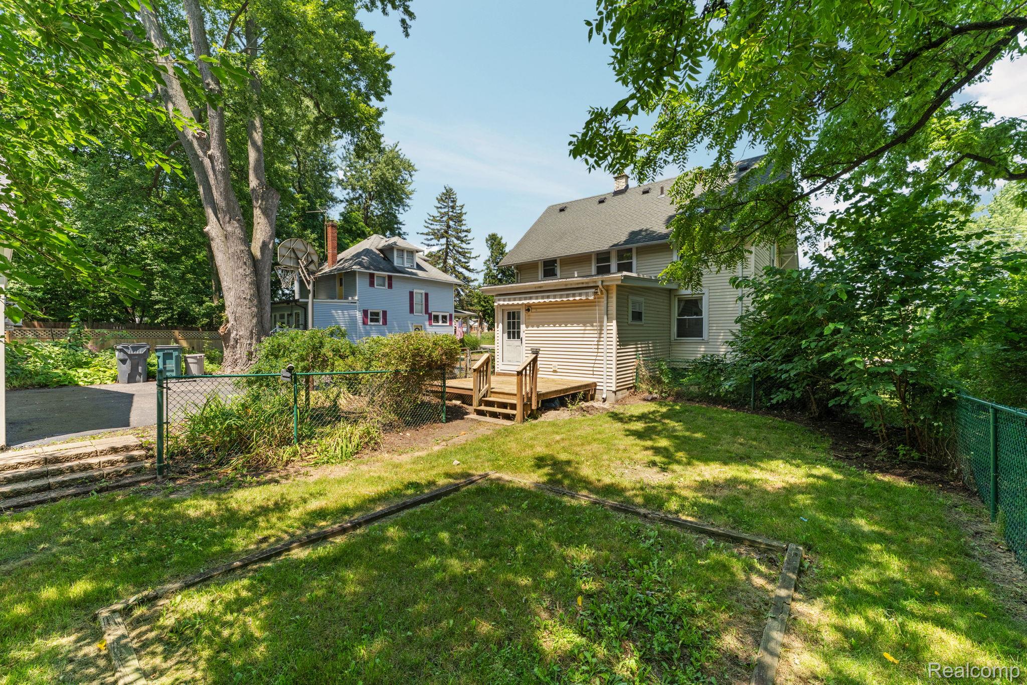 138 East Square Lake Road Troy, MI 48085 - Photo 43 of 55 47-web-or-mls-DSC01223.jpg