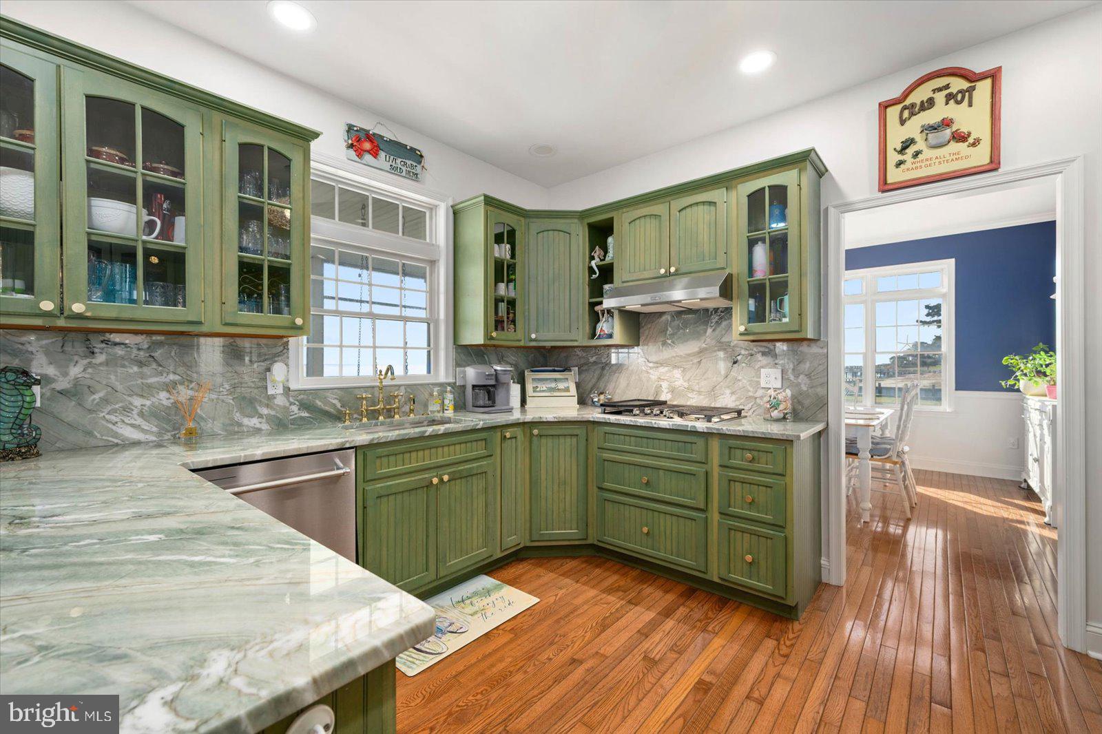 4404 Island View Road Snow Hill, MD 21863 - Photo 17 of 96 new appliances and granite