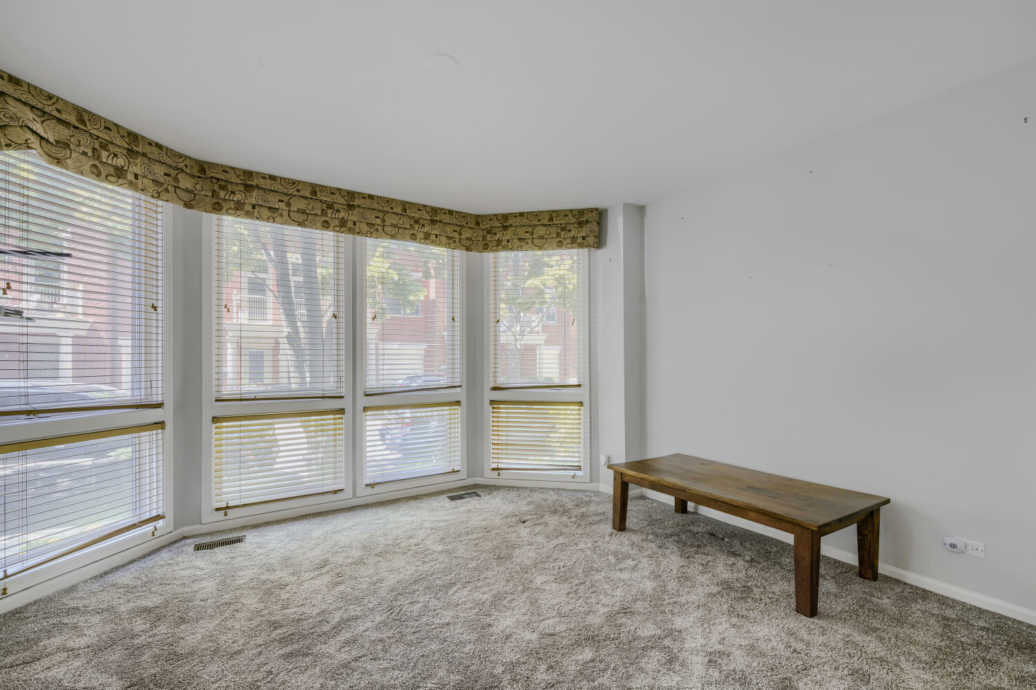 481 North Clinton Street Chicago, IL 60654 - Photo 11 of 34