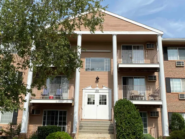 $1,707 | 383 Huse Road, Unit 36, Manchester, NH 03103