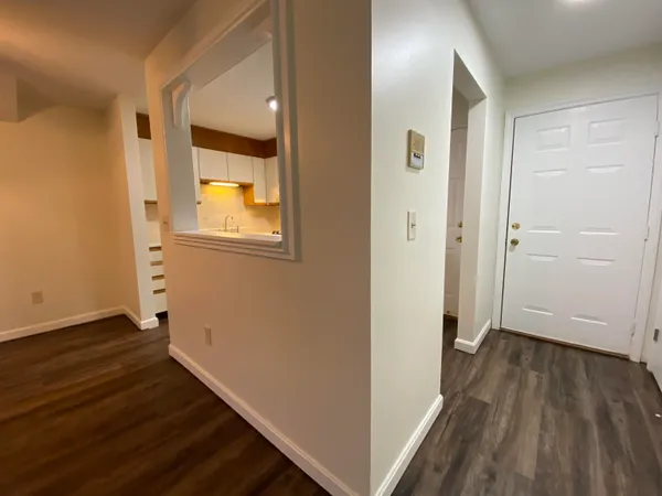 $1,707 | 383 Huse Road, Unit 36, Manchester, NH 03103