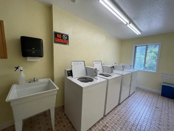$1,707 | 383 Huse Road, Unit 36, Manchester, NH 03103