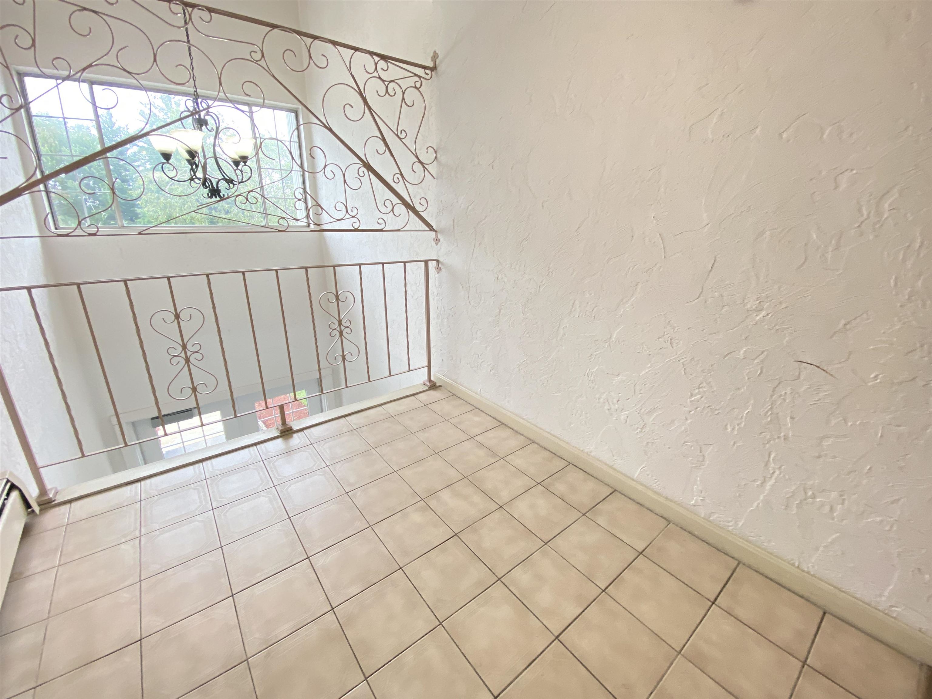 383 Huse Road, Unit 36 Manchester, NH 03103 - Photo 33 of 37