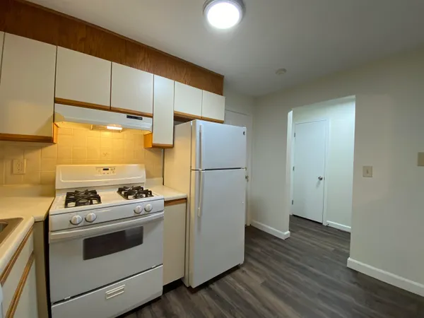 $1,707 | 383 Huse Road, Unit 36, Manchester, NH 03103