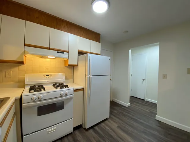 $1,707 | 383 Huse Road, Unit 36, Manchester, NH 03103