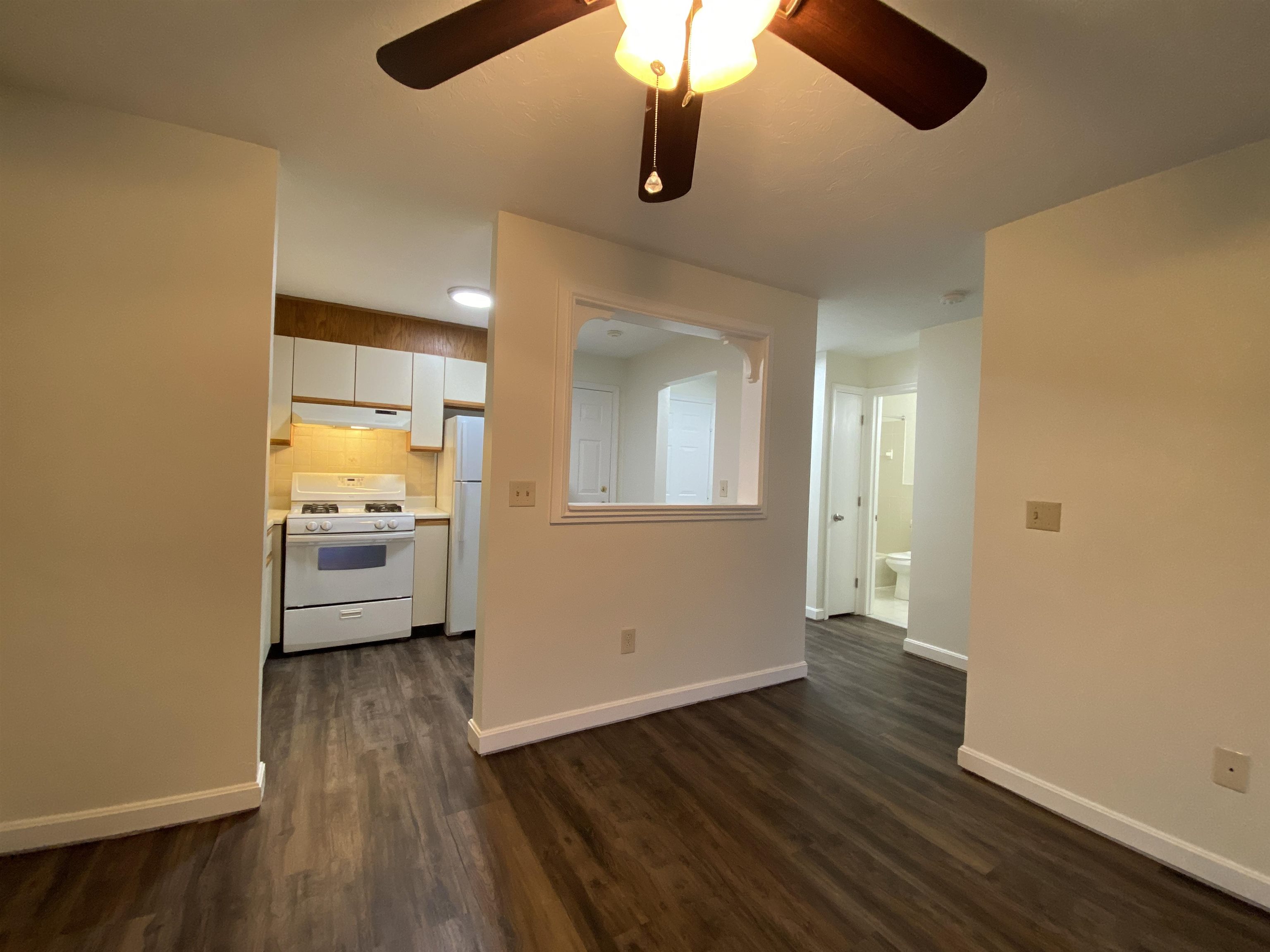 383 Huse Road, Unit 36 Manchester, NH 03103 - Photo 8 of 37