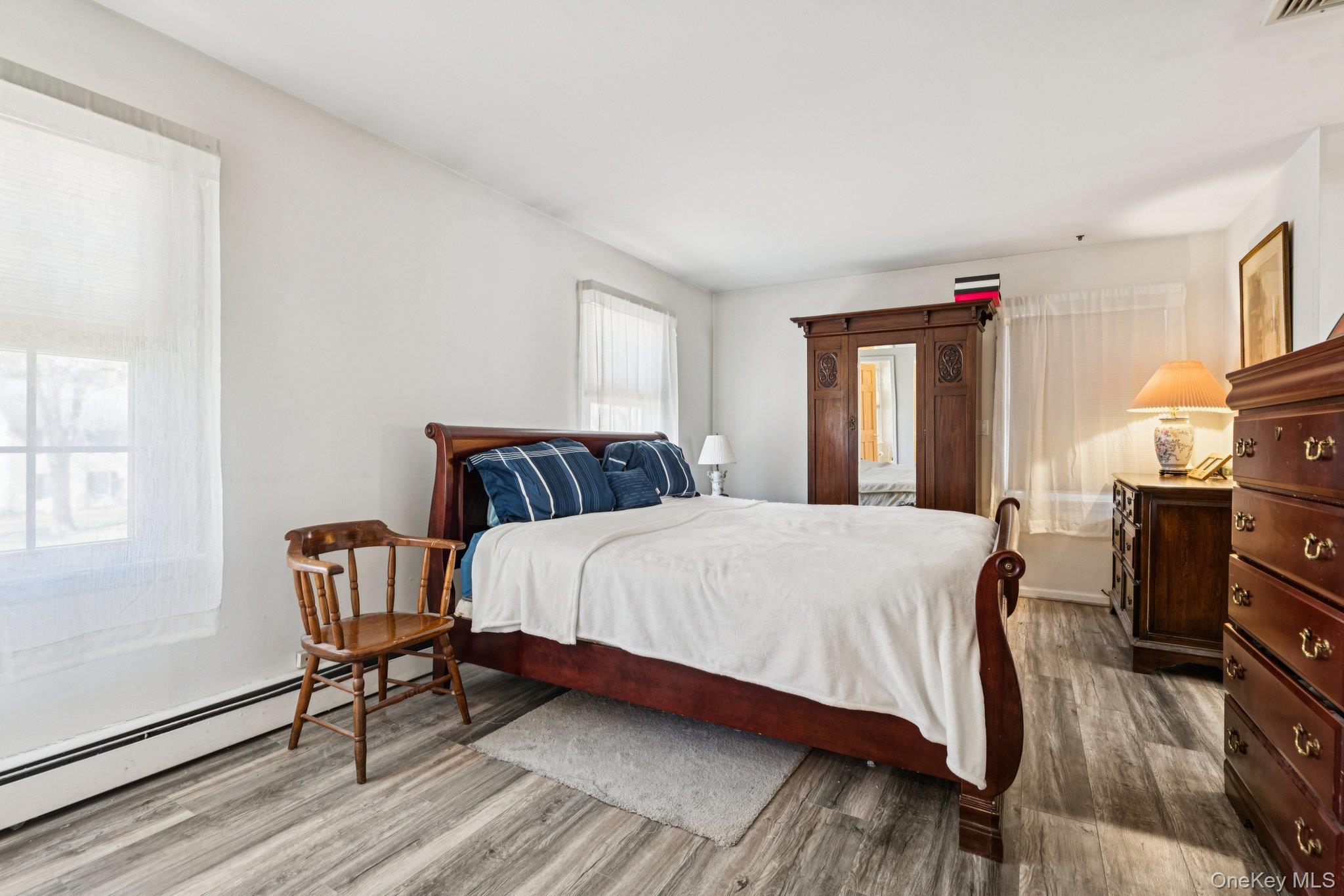 2 3 Pond Road Smithtown, NY 11787 - Photo 16 of 40 Large Primary Bedroom