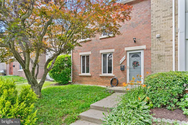 $2,700 | 9652 Marston Lane, Gaithersburg, MD 20886