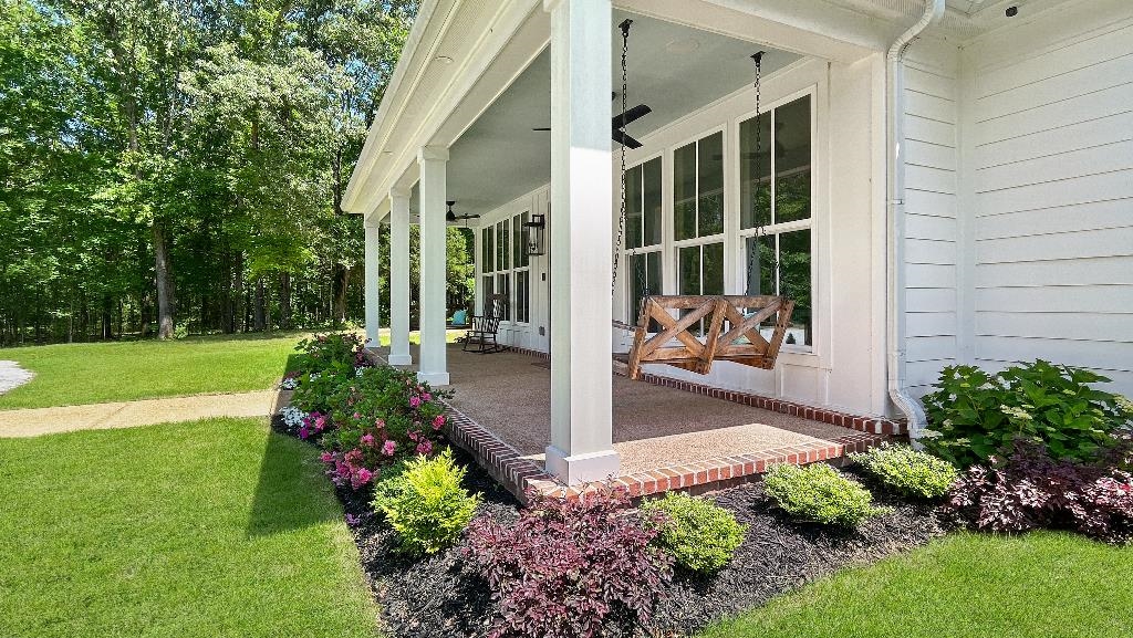 335 Blain Road Rossville, TN 38066 - Photo 35 of 38 a view of a backyard with garden