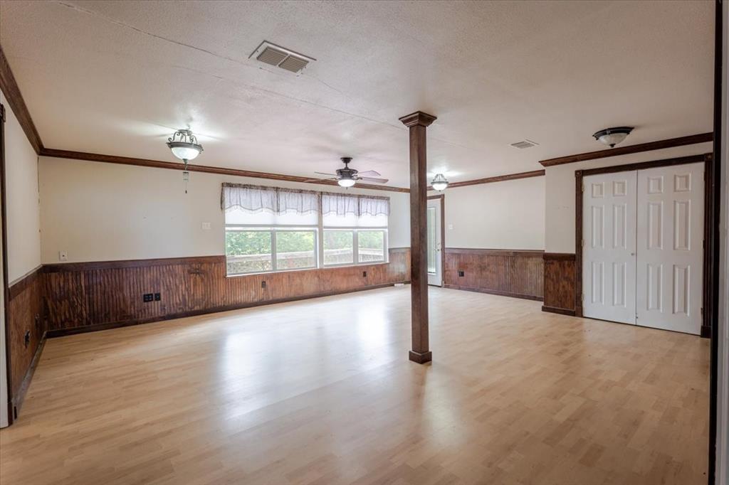 2400 Carter Road Springtown, TX 76082 - Photo 14 of 36