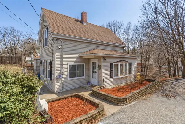 $630,000 | 14 Clayton Avenue, Saugus, MA 01906