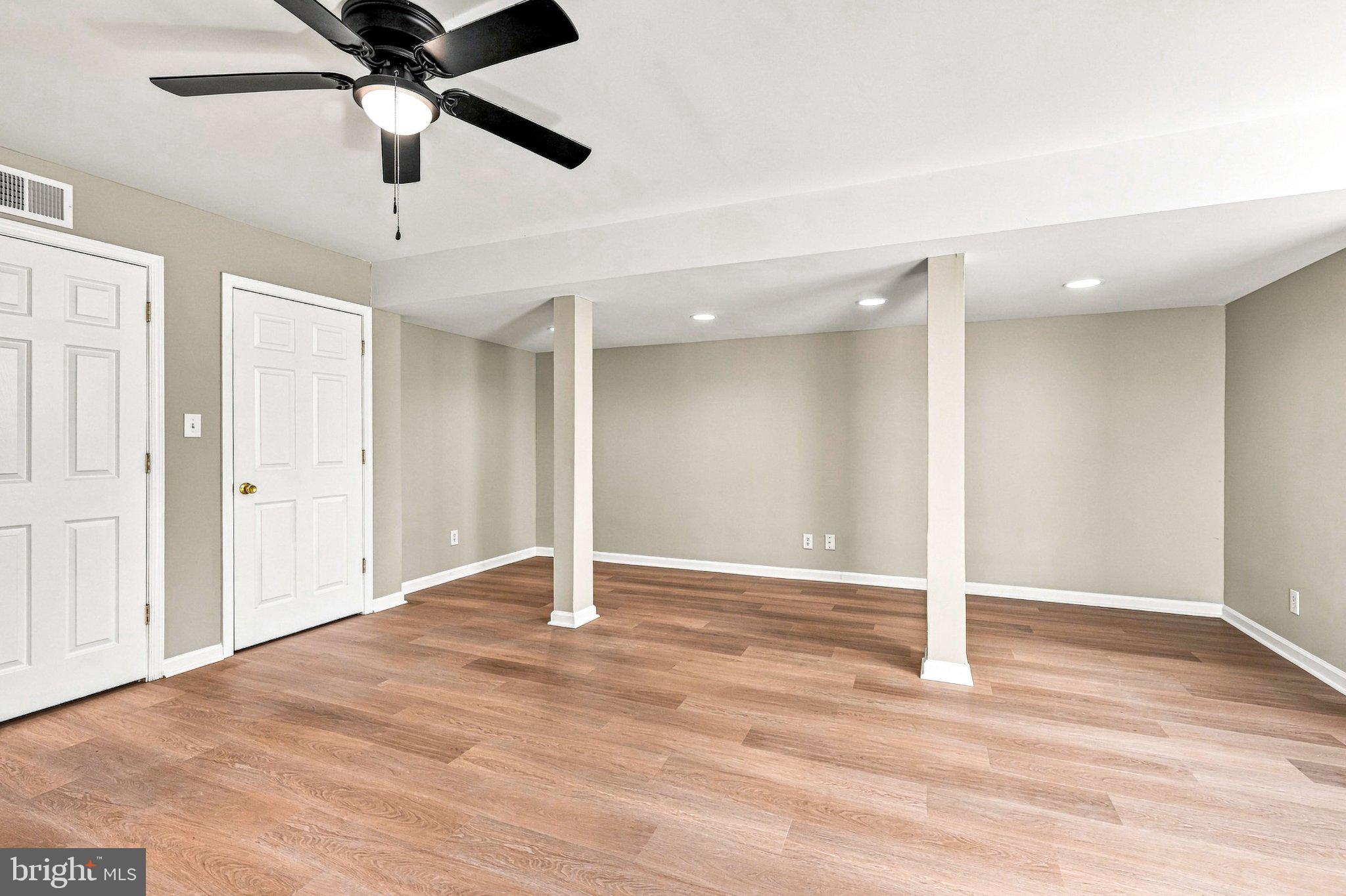 208 Hartford Road Mount Laurel, NJ 08054 - Photo 8 of 34 Gallery Image 8