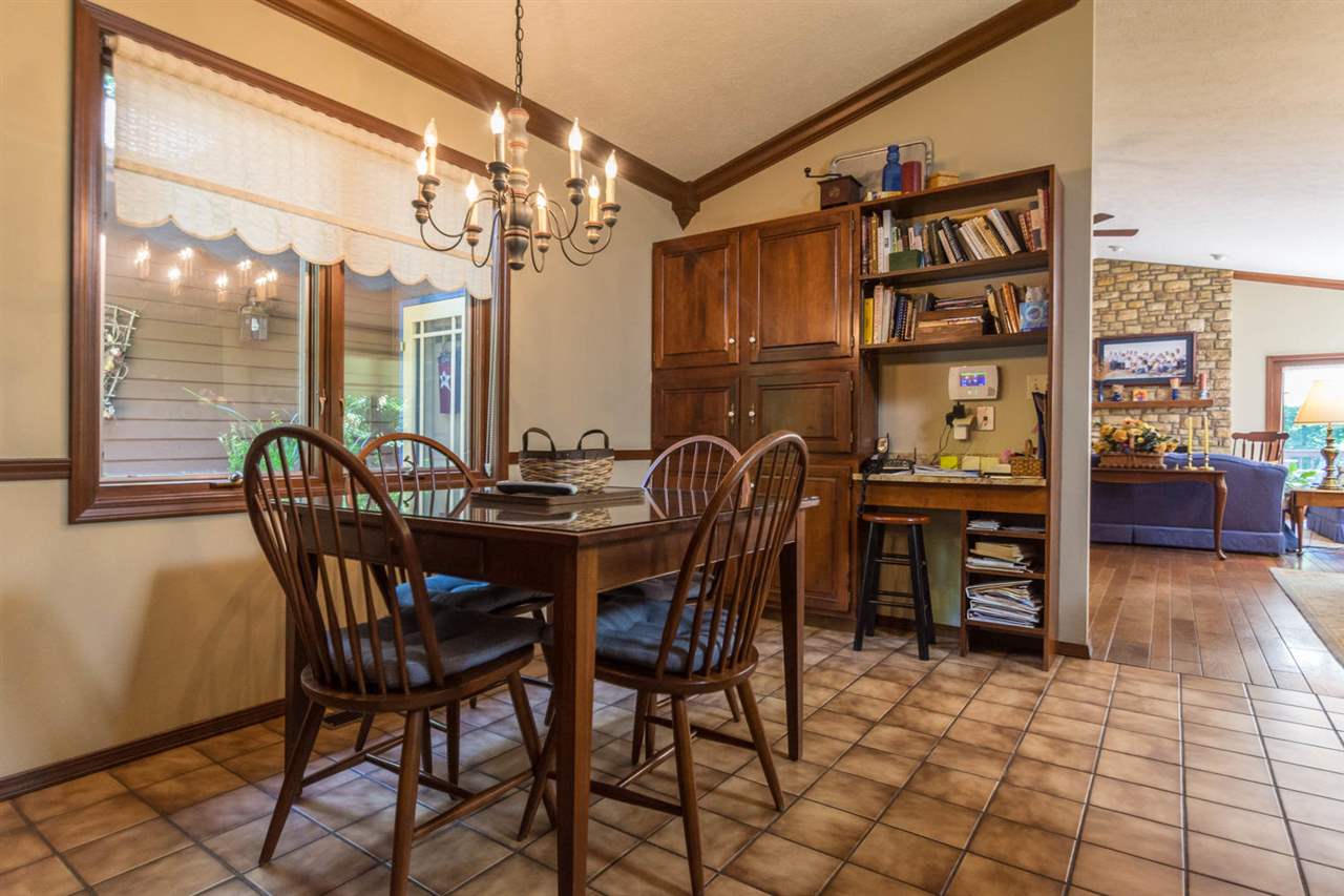 3223 South Inverness Farm Road Bloomington, IN 47401 - Photo 13 of 36