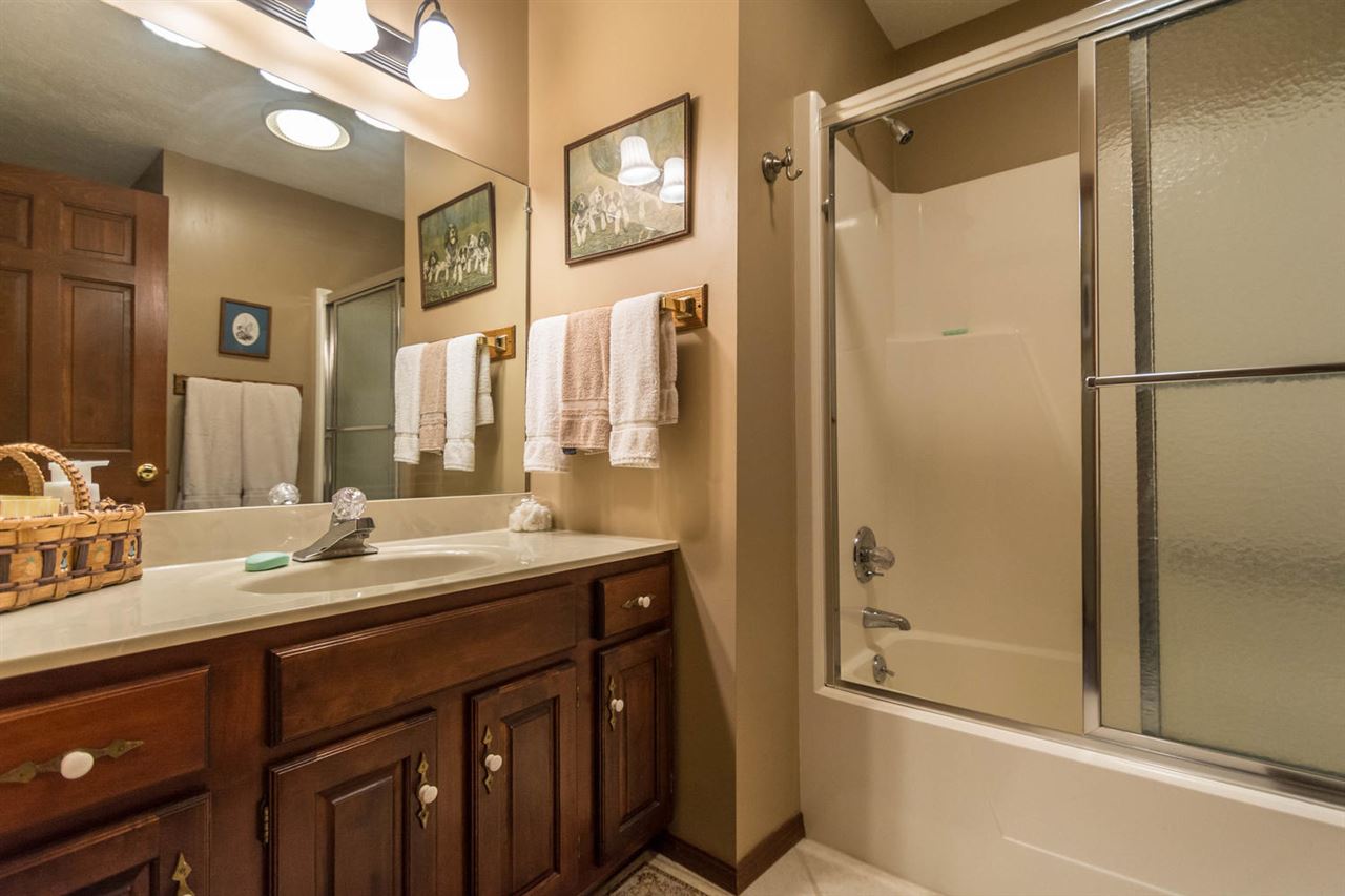 3223 South Inverness Farm Road Bloomington, IN 47401 - Photo 20 of 36