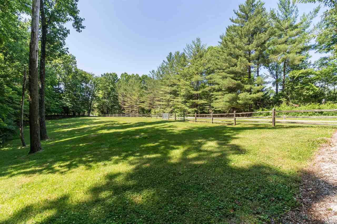 3223 South Inverness Farm Road Bloomington, IN 47401 - Photo 32 of 36